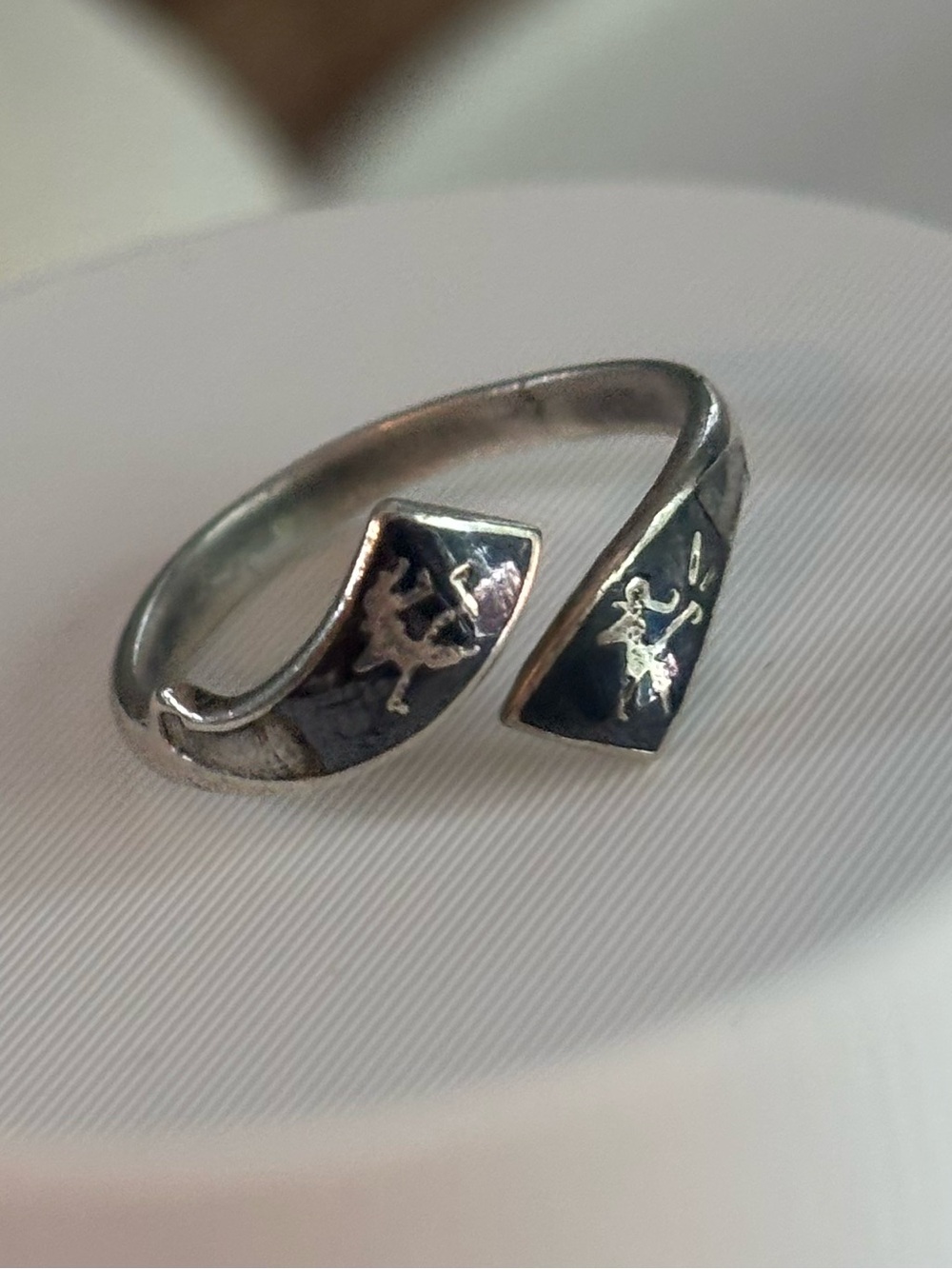 Vtg Siam Sterling Silver Niello Wrap Ring Thai Dance Mekkala Bypass Band Sz 7.5 - Picture 2 of 8